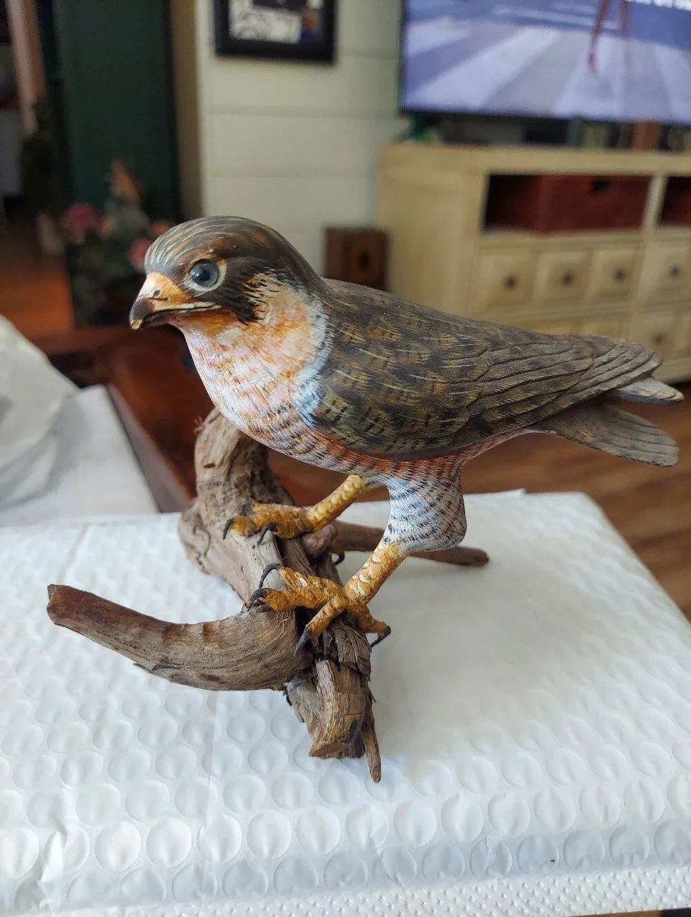 Peregrine Falcon Hand Carved And Painted Glass Eyes Setting On Drift Wood 4.5x6